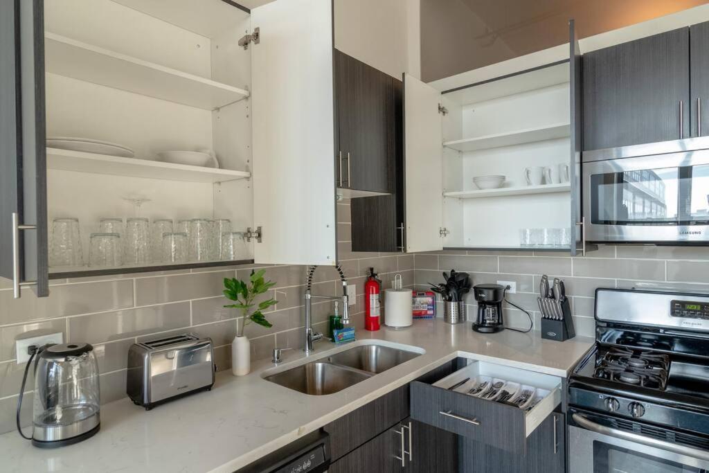 Chicago 2Br Suite Perfect For Convention And Business Trips Near Mccormick Place, Arena, Soldier Field And Grant Park Extérieur photo